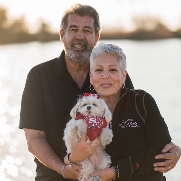 Come On In & Shop Awhile!!! - Picture 1 of 1